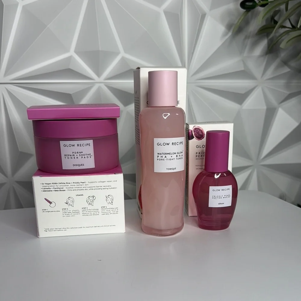 Glow Recipe  Skincare Trio - Toner Pads, Serum, Watermelon Toner - Picture 2 of 5